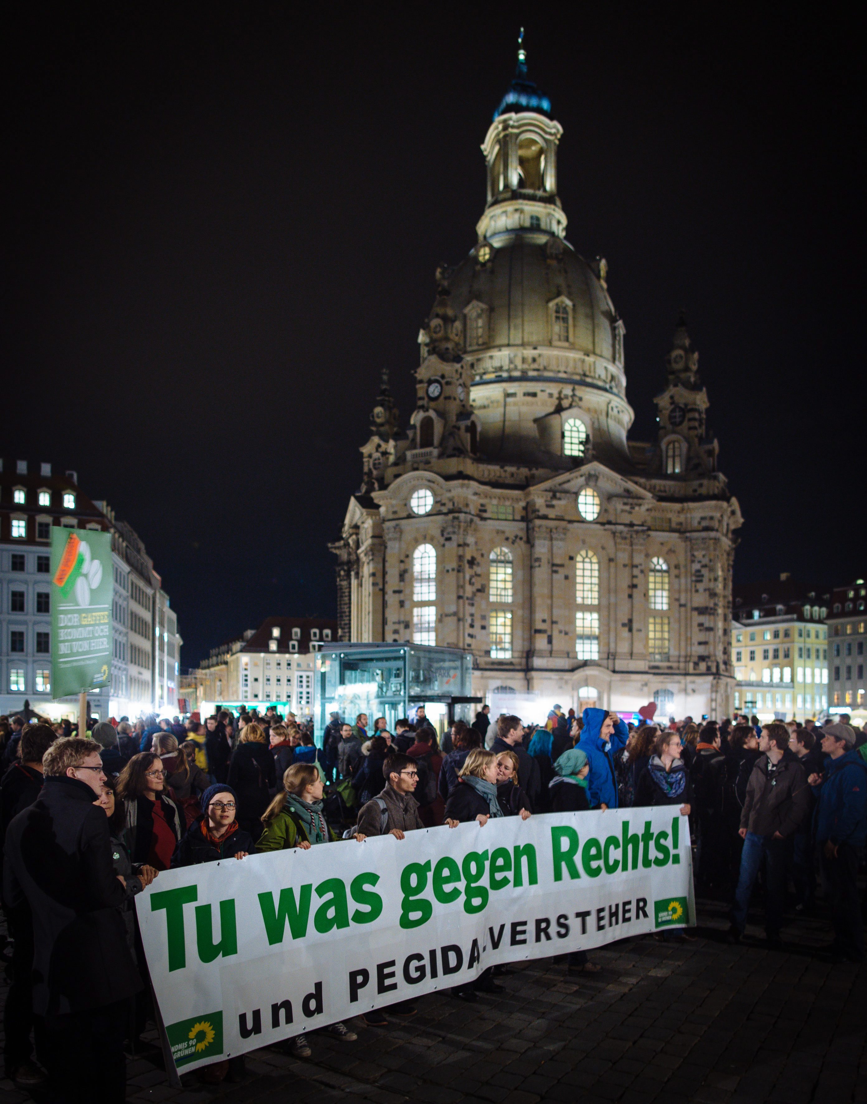 Δρέσδη και Μόναχο στο δρόμο κατά του ξενοφοβικού Pegida