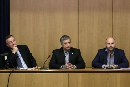 Στη δικαιοσύνη μηχανικοί, δικηγόροι και γιατροί για το ΕΤΑΑ