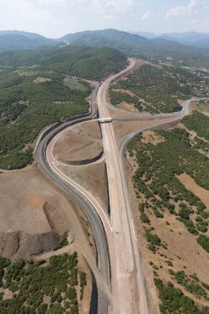 Ρίχνουν γερά «θεμέλια» στο εξωτερικό οι έλληνες κατασκευαστές