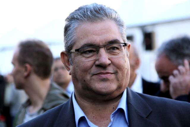 Koutsoumpas visits refugee hot spot established on Lesvos