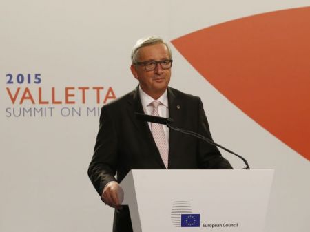 Προσέγγιση ΗΠΑ – ΕΕ – Ρωσίας για την καταπολέμηση ISIS ζητά ο Γιούνκερ