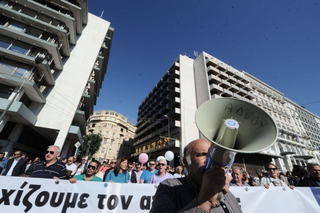 Αγώνας δρόμου για αύξηση στον κατώτατο μισθό