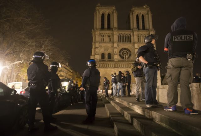 Χρονιά τρόμου στη Γαλλία: Από το Charlie Hebdo, στο TGV μέχρι την 14η Νοεμβρίου