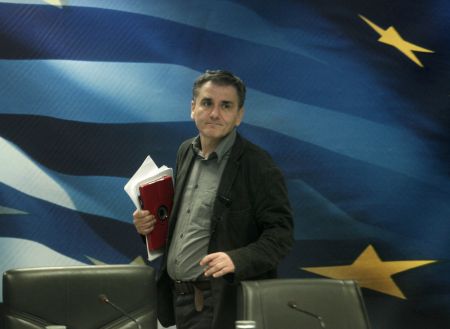 Τσακαλώτος: Αν δεν τελειώσει η 1η αξιολόγηση και η συζήτηση για το χρέος δεν θα πιάσουμε τους στόχους μας