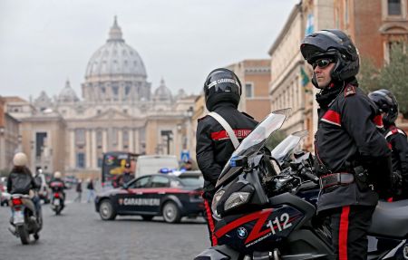 Η Ιταλία αυξάνει τα μέτρα ασφαλείας σε τουριστικά σημεία