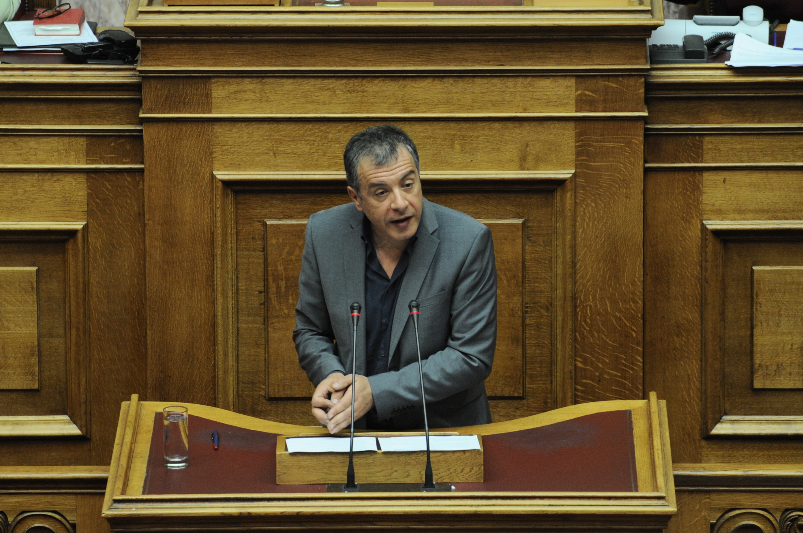 Στ. Θεοδωράκης: Προσχηματικός ο διάλογος που ζητά ο Πρωθυπουργός