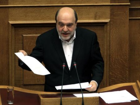 Αλεξιάδης: Στη Βουλή εντός του 2015 αδήλωτα εισοδήματα-περιουσιολόγιο