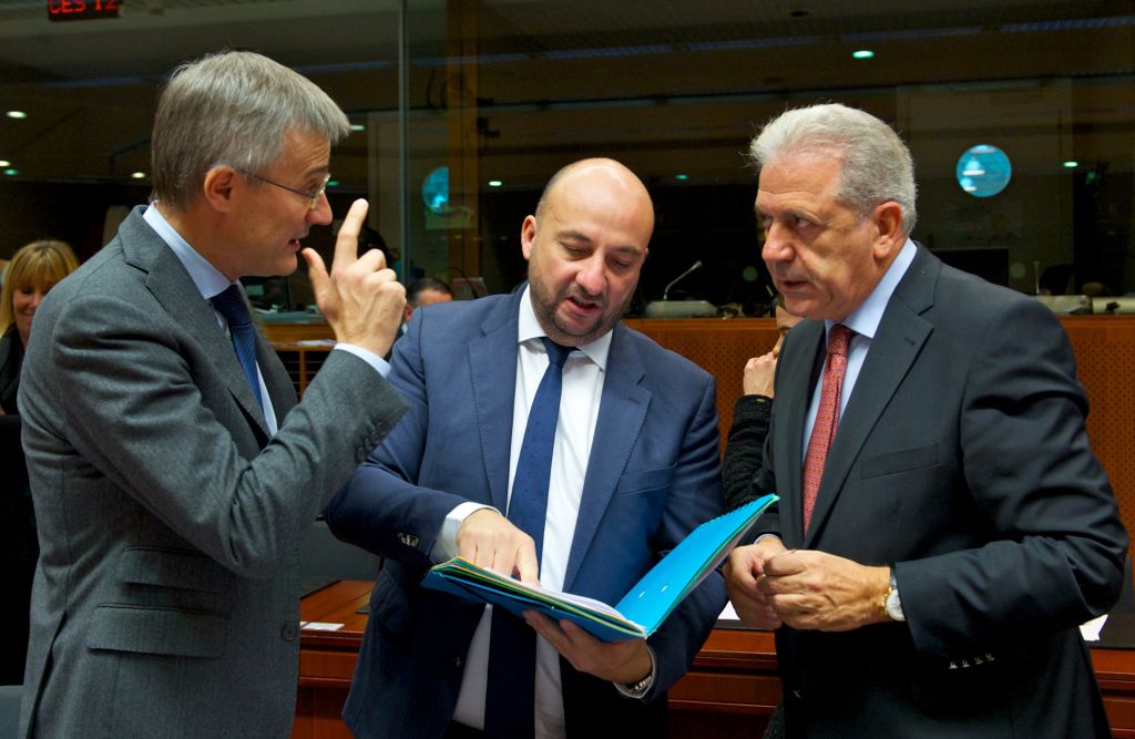 Αβραμόπουλος: Ημέρα αποφάσεων στην ΕΕ για τρομοκρατία-προσφυγικό