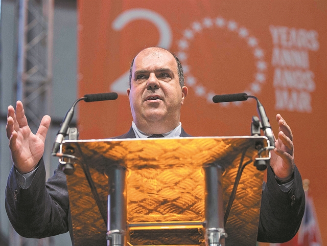 Στα άκρα η μάχη του Sir Stelios με τη διοίκηση της easyJet