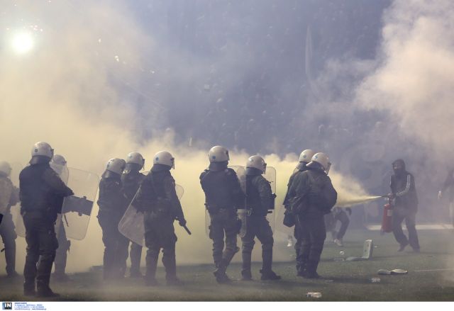 Η ΕΛ.ΑΣ. δημιουργεί «τράπεζα δεδομένων» για τους ταραξίες των γηπέδων