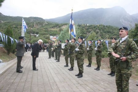 Μήνυμα Παυλόπουλου για «αρραγή ενότητα» από τον Γοργοπόταμο
