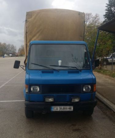 Μετέφεραν με φορτηγό 33 πρόσφυγες μέσω Έβρου