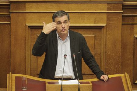 Τσακαλώτος: Η κυβέρνηση έχει οδικό χάρτη εξόδου από την κρίση