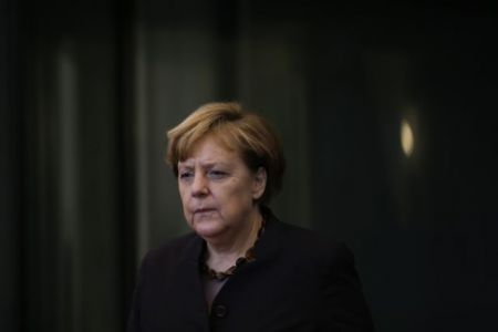 Αφόρητες εσωκομματικές πιέσεις στη Μέρκελ για το προσφυγικό