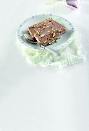 Σεμιφρέντο σοκολάτας με ξηρούς καρπούς