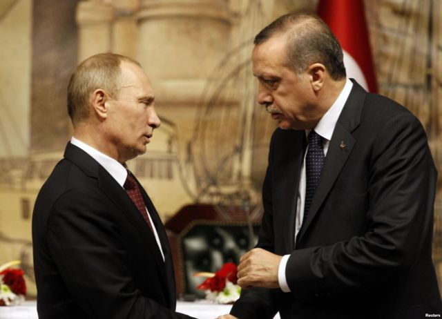 Χουριέτ: «Ο Ερντογάν ξέρει ότι έχει κόστος να προκαλείς τη ρωσική αρκούδα»