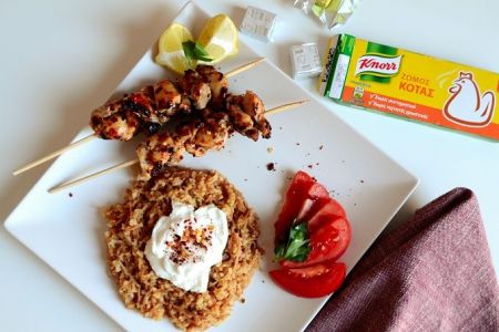 Κεμπάπ κοτόπουλου με πληγούρι