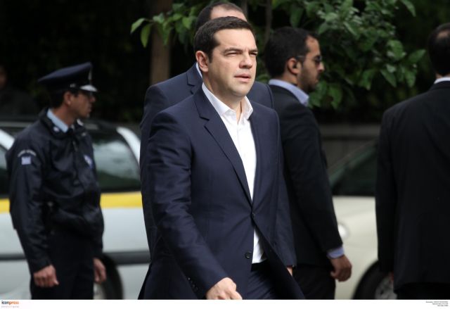 Οπισθεν ολοταχώς σε όλα τα μέτωπα