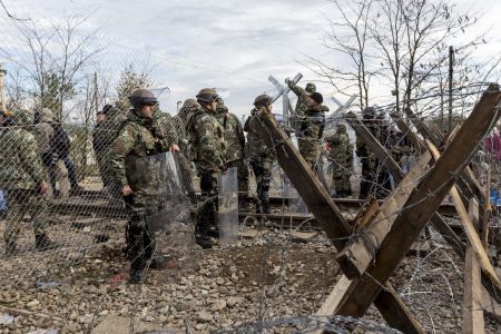 Frontex: Επεκτείνει τις δραστηριότητές της στα σύνορα με πΓΔΜ