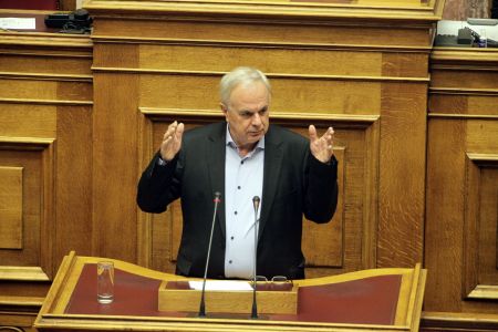 Ευ. Αποστόλου: «Πακέτο Αποστόλου» στην λογική του «πακέτου Χατζηγάκη» δεν πρόκειται να υπάρξει