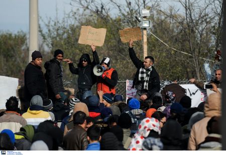 Μουζάλας: Μεμονωμένες οι συζητήσεις για Σένγκεν