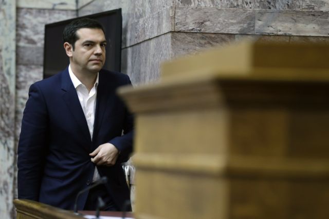 PM Tsipras heads to London to debate the refugee crisis
