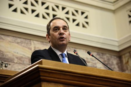 Πλακιωτάκης: Ο Τσίπρας βρίσκεται στο «εγωιστικό του συννεφάκι»