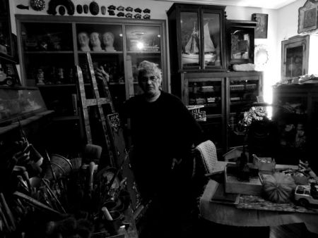 Τάσος Μαντζαβίνος: «Η τέχνη σε προκαλεί να αναθεωρήσεις τον εαυτό σου»