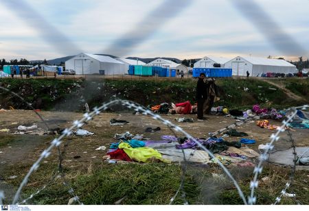 Ειδομένη: Ανοιξε για σύρους, αφγανούς και ιρακινούς πρόσφυγες