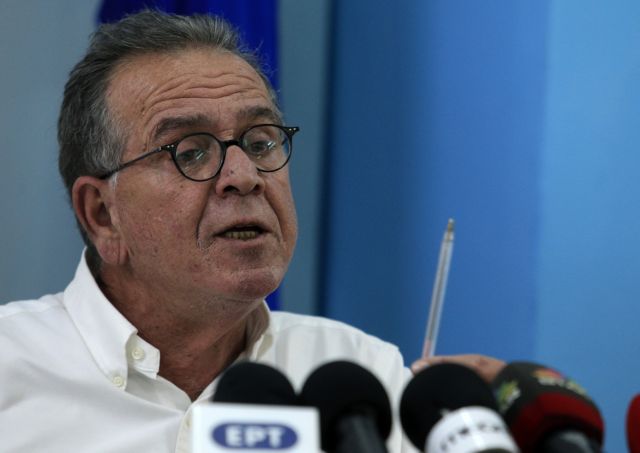 Mouzalas admits lack of planning in the relocation of refugees