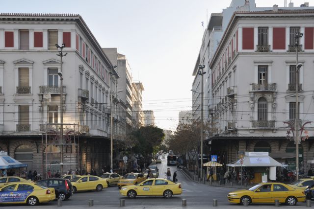 Η θλίψη της Αθήνας – Ρημάζουν κτίρια στολίδια