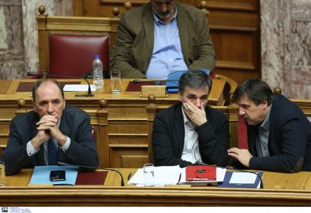 Βουλή: Κατατέθηκε προς επεξεργασία το ν/σ για το «παράλληλο πρόγραμμα»