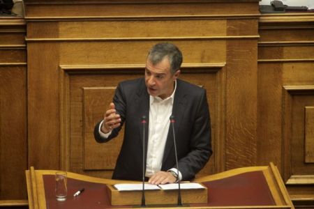 Στ. Θεοδωράκης: «Ο Αλ. Τσίπρας είπε πολλές κουταμάρες πάνω στα τρακτέρ»