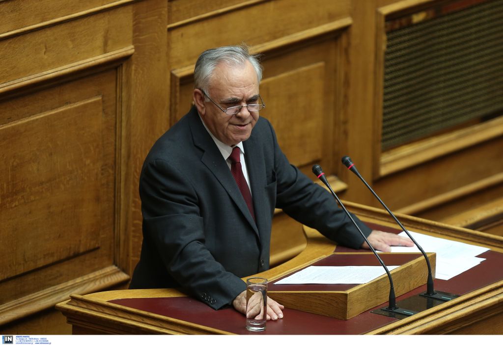 Δραγασάκης: Ανεύθυνα τα όσα λέγονται για αφελληνισμό των τραπεζών