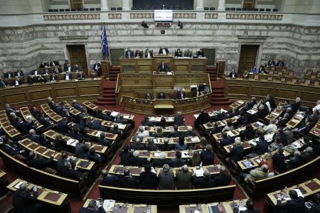 Επίθεση Τσίπρα στη ΝΔ ότι αναπαρήγαγε τα περί εξόδου της χώρας από την Σένγκεν