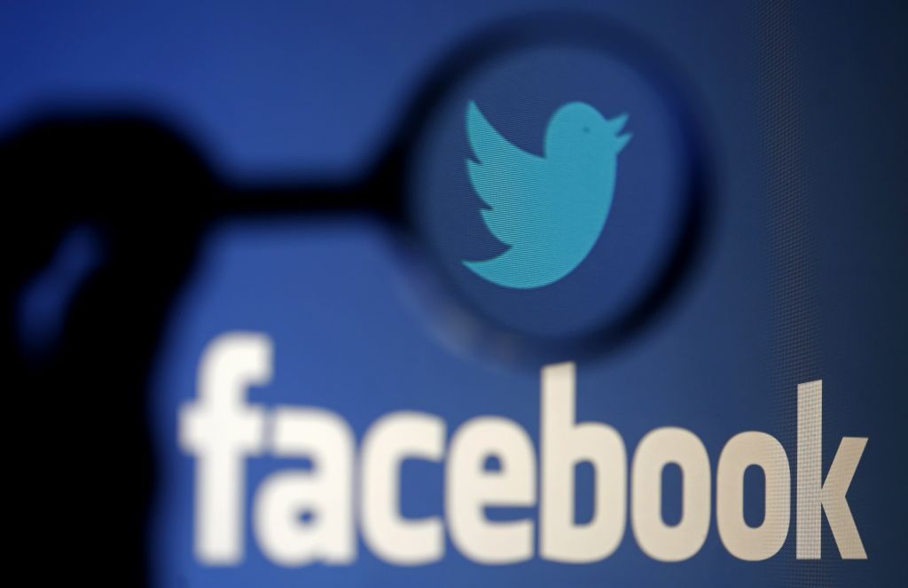 Βρετανία: Με κυρώσεις απειλούνται Facebook και το Twitter