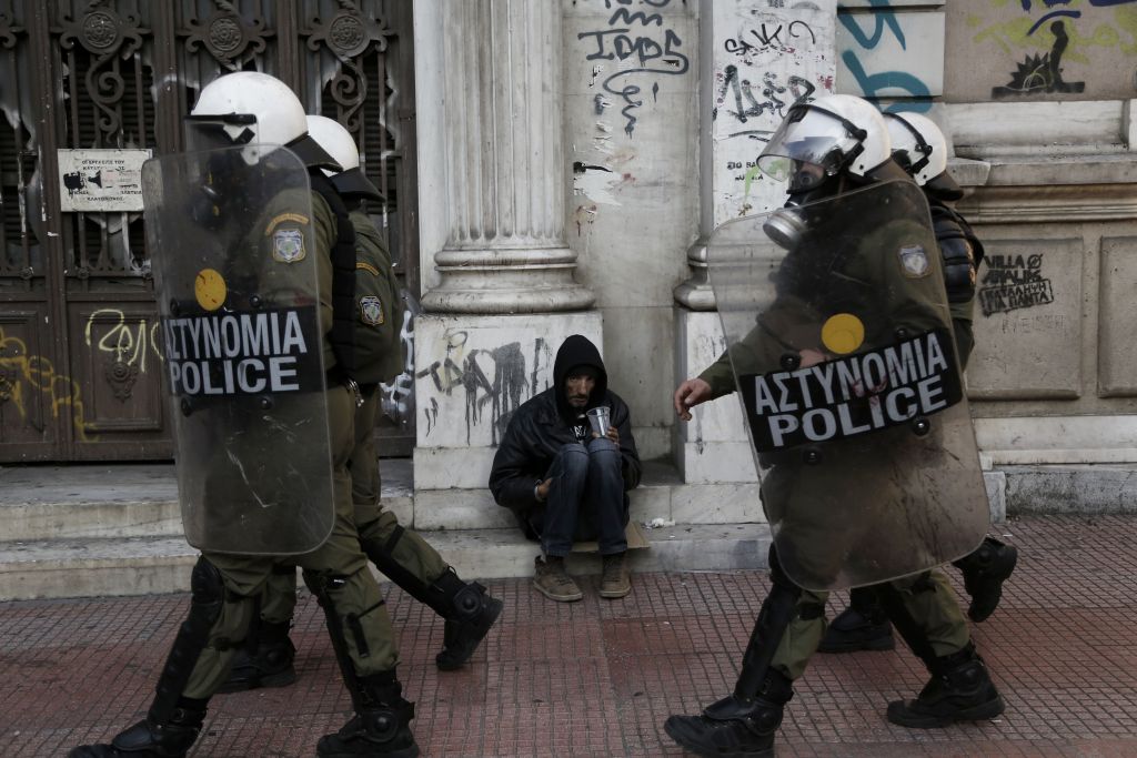 Δώδεκα συλλήψεις για ναρκωτικά στην περιοχή των Εξαρχείων