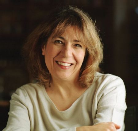 Ιωάννα Σπηλιοπούλου: Το σεντόνι ως καμβάς ονείρων