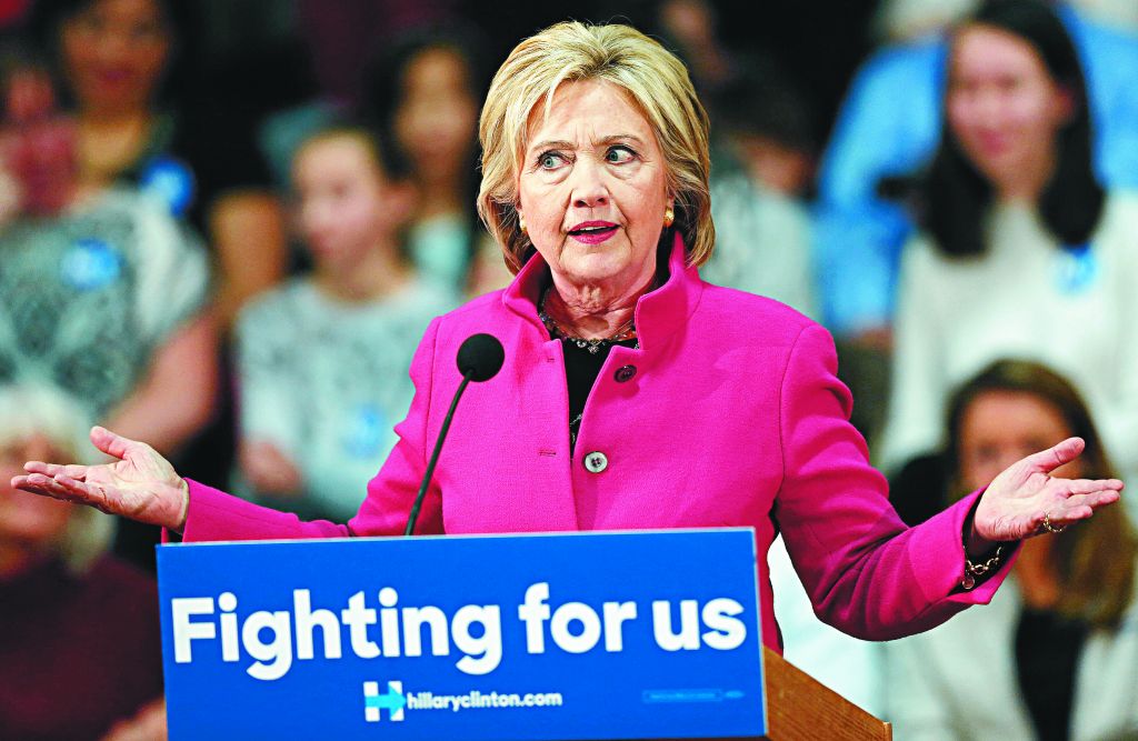 Η Χίλαρι εξασφάλισε το χρίσμα και πανηγυρίζει την «ιστορική στιγμή»