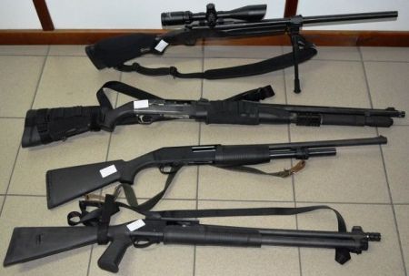 Police arrest a 49-year-old man for arms smuggling