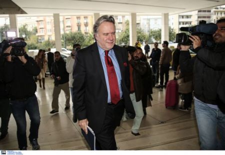 «Χωρίς μειώσεις συντάξεων λύση δεν βρίσκεται»