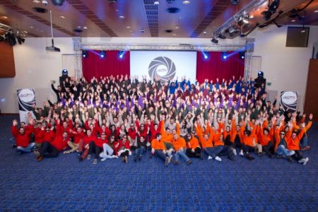 Παπαστράτος: Ευθύνη για τους ανθρώπους της και την κοινωνία