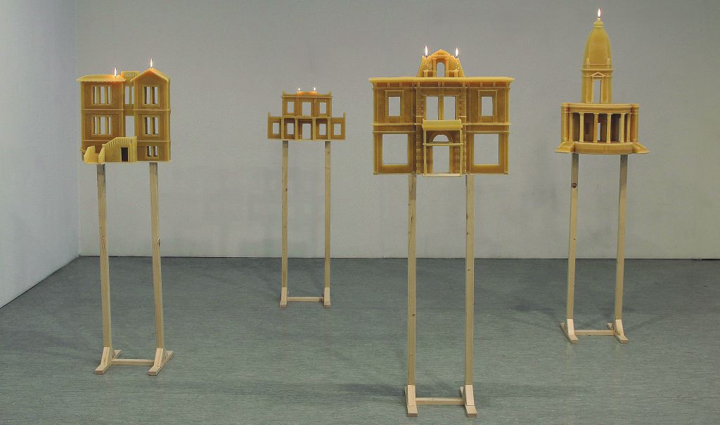 Καλλιτέχνες σε τεντωμένο σχοινί