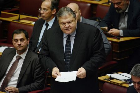 Βενιζέλος: Χρειάζεται «σύμφωνο συμβίωσης» Παρασκευόπουλου – Παπαγγελόπουλου