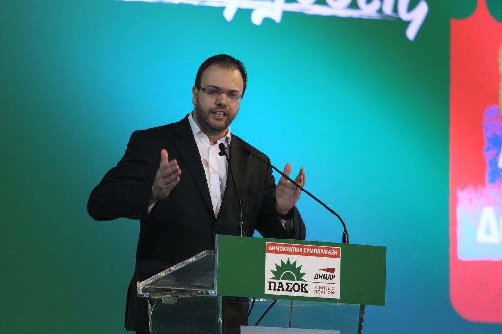 Θεοχαρόπουλος: Δεν είναι «πάγκος» για Τσίπρα-Μητσοτάκη η Συμπαράταξη