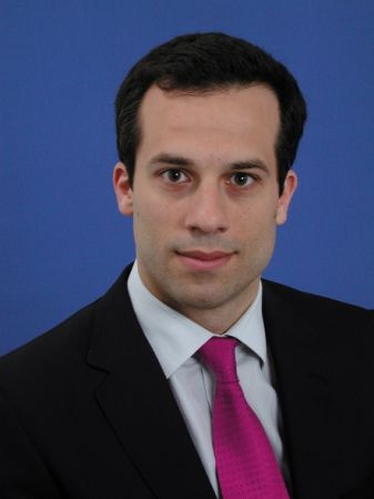 Citigroup: Νέες διευρυμένες αρμοδιότητες για τον Θοδωρή Γιατράκο