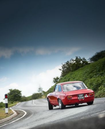 Alfa Romeo GTA-R 270: Αθεράπευτα εθιστική!