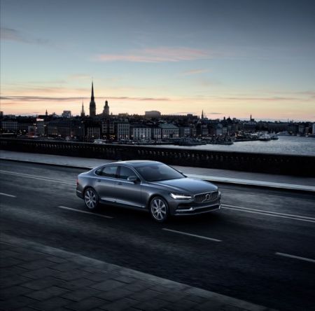 Volvo S90: Παιχνίδια εξουσίας