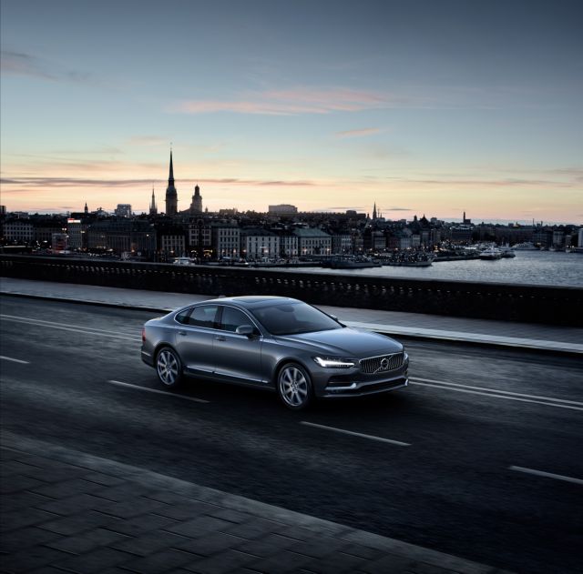 Volvo S90: Παιχνίδια εξουσίας
