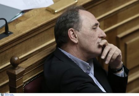 Γ. Σταθάκης: Δεν αποκλείει φόρο επί τραπεζικών συναλλαγών